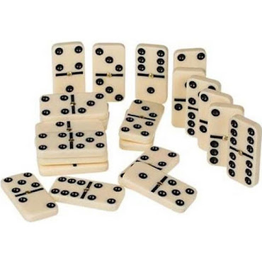Dominopeli - Domino kätevässä säilytyskotelossa