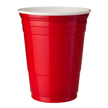 Beer Pong -pöytä (Flip Cup -pelillä) sis. 50 Red Cups -mukia ja 6 palloa