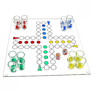 Juoma-Ludo - Ludo shottilaseilla. Olut-Ludo.