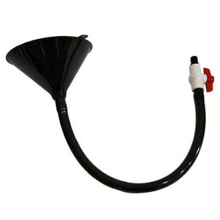Juomaränni (Beer Bong)