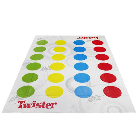Twister Hasbro - peli, jossa tarvitaan tasapainoa
